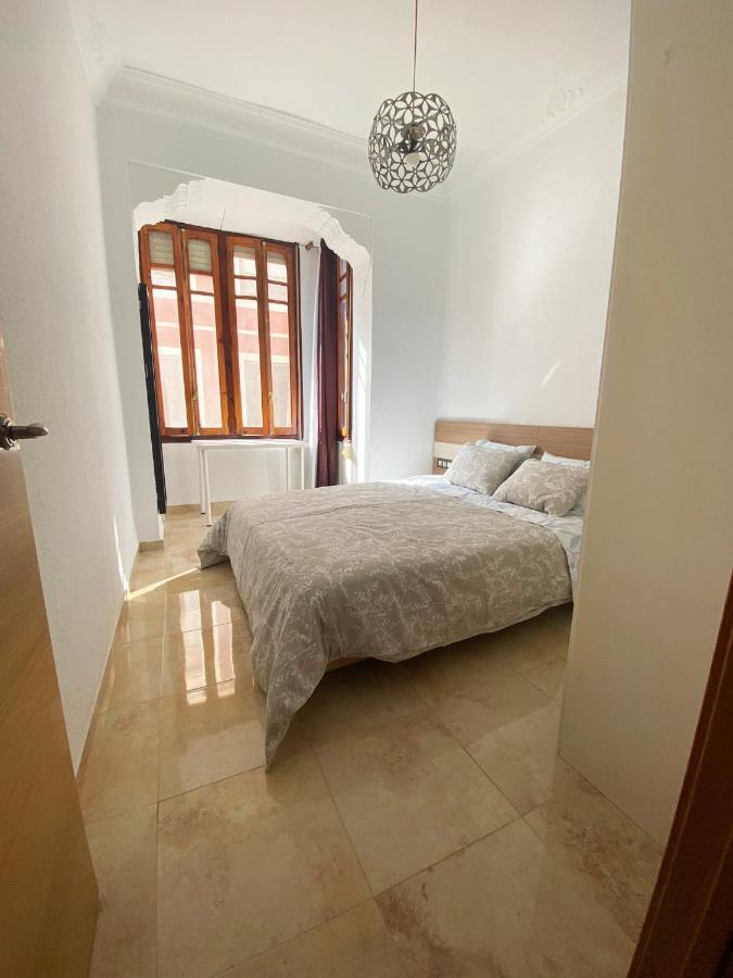 Valencia Cerca Al Puerto Shared Apartment Exterior photo